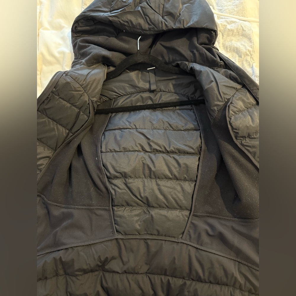 Lululemon Down For It All Black Puffer Jacket with hood - Picture 7 of 13